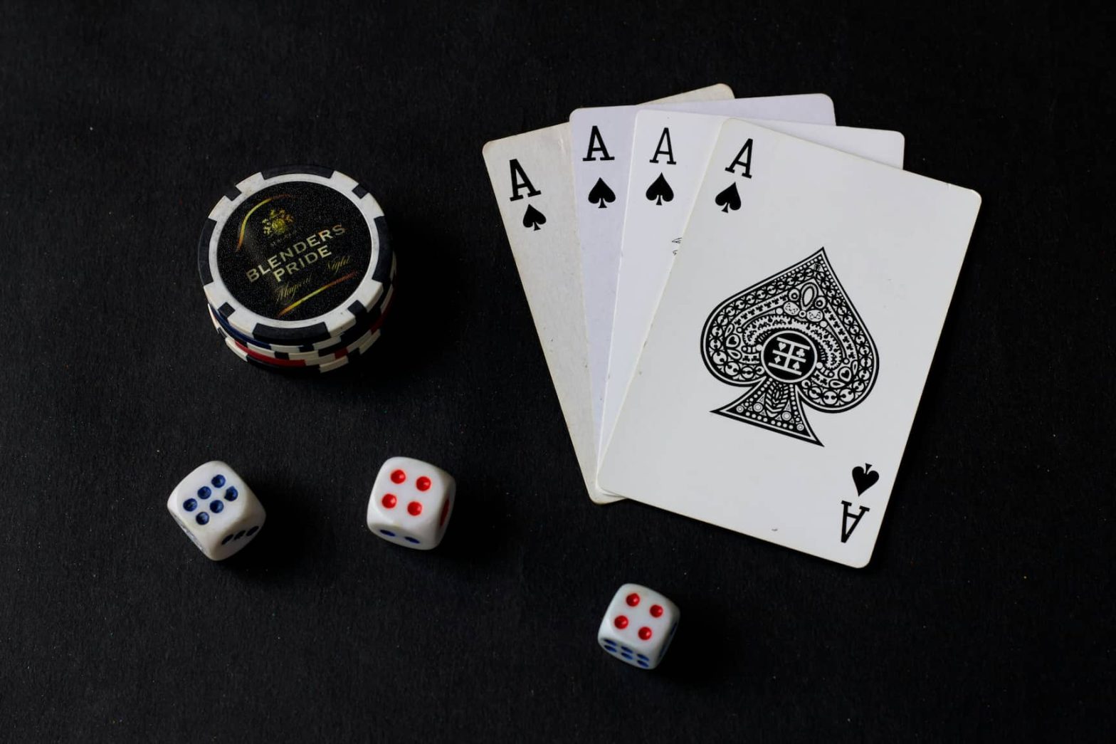 Ultimate Texas Hold'em Side Bets Explained